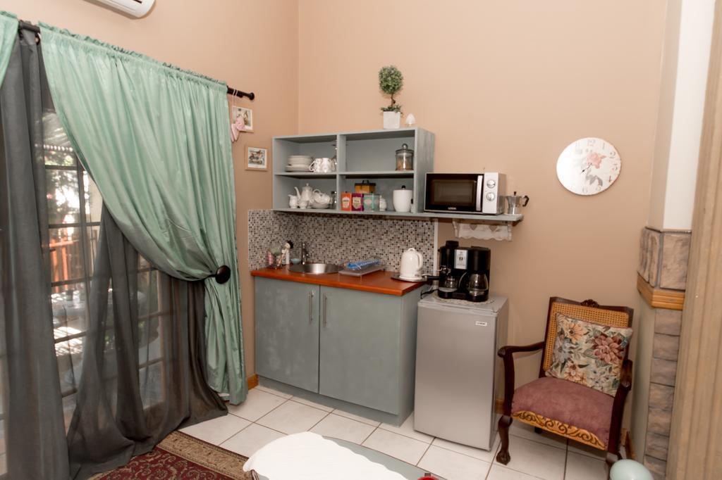 Tarentaalrand Guesthouse อัพพิงตัน ภายนอก รูปภาพ